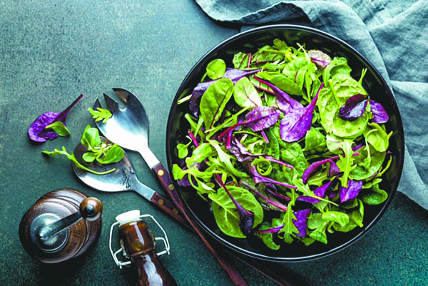 Can Dark Green Leafy Vegetables Save Your Eyesight?